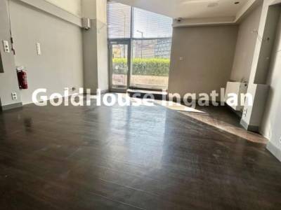 Gold House Ingatlan- &eacute;s Hitelcentrum Budapest VIII. ker&uuml;let Keletin&eacute;l kiad&oacute; nagy &uuml;vegport&aacute;los &uuml;zlethelyis&eacute;g!
