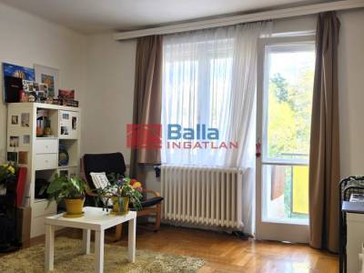III. Ker&uuml;let, V&aacute;radi utca, 29 m&sup2;-es, t&aacute;rsash&aacute;zi lak&aacute;s, 1 szob&aacute;s
