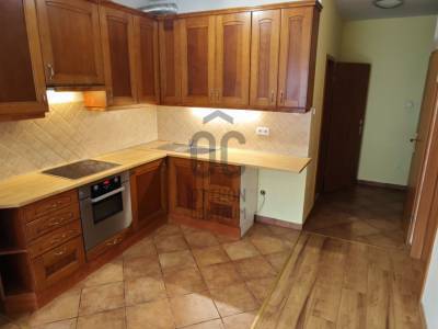 Elad&oacute; lak&aacute;s, H524691 Budapest XIV. ker&uuml;let, Kiszugl&oacute;