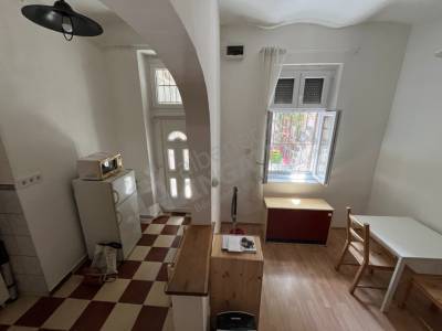 Alberlet.hu Ingatlan Kft. Budapest VIII. ker&uuml;let Aur&oacute;ra utca