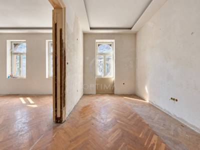 Elad&oacute; egy&eacute;b lak&aacute;s, Budapest VI. ker&uuml;let