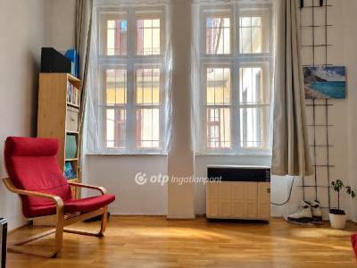 OTP Ingatlanpont - Budapest IX. ker., &Uuml;llői &uacute;t 21. Budapest VII. ker&uuml;let